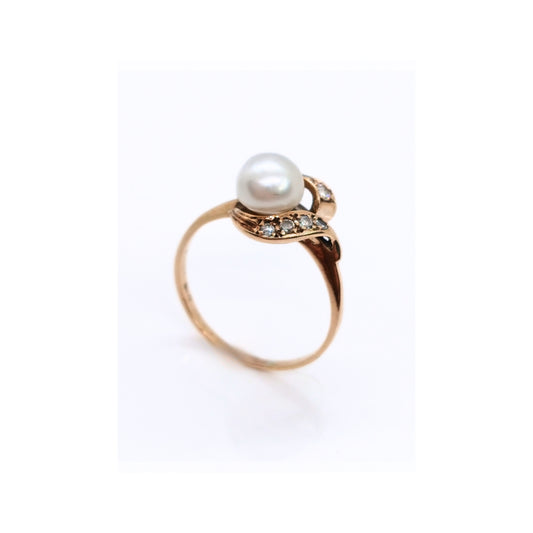 9ct Yellow Gold, Keshi Pearl and Diamond Ring